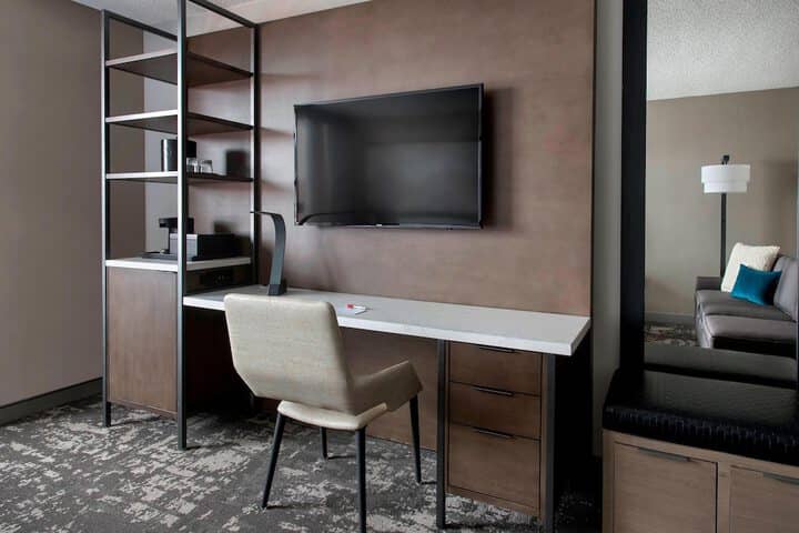 Room 4 of 42